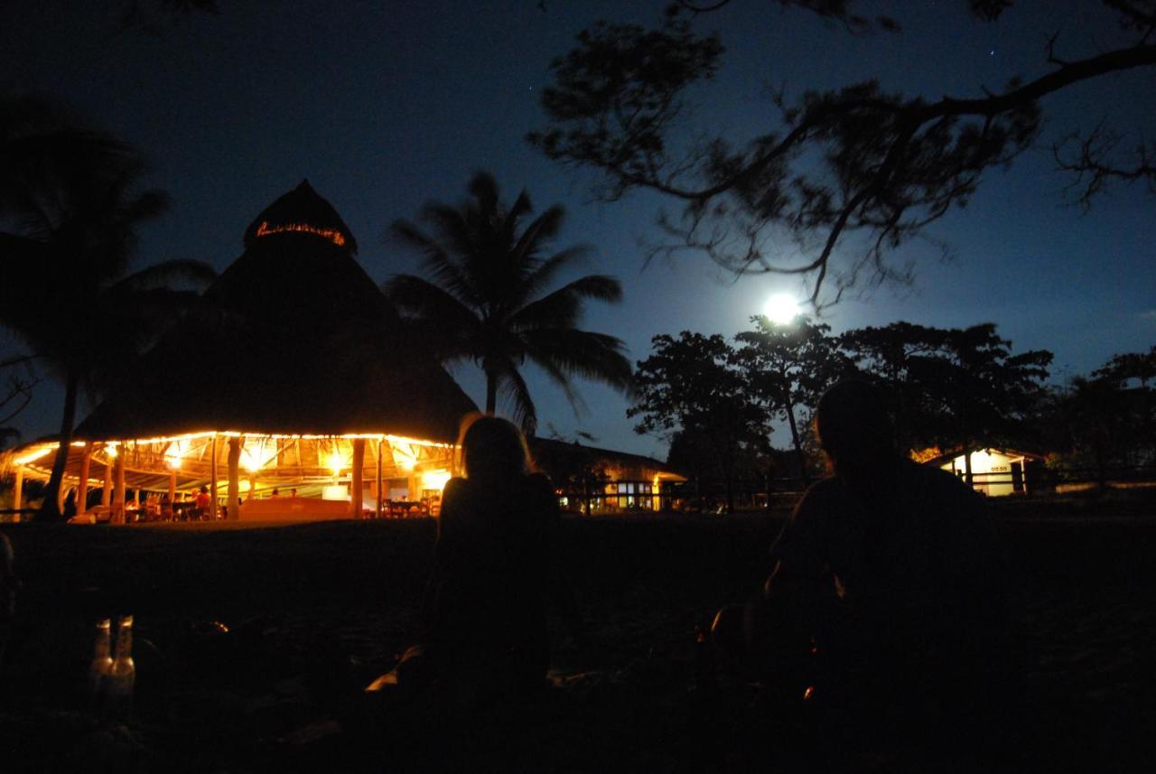 Hotel Playa Negra Paraiso  Exterior photo